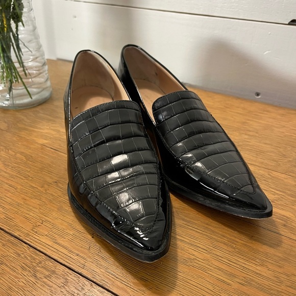 CLUB MONACO BLACK CROCO-STYLE LOAFERS — MADE IN ITALY (SIZE 8.5) - Picture 6 of 10